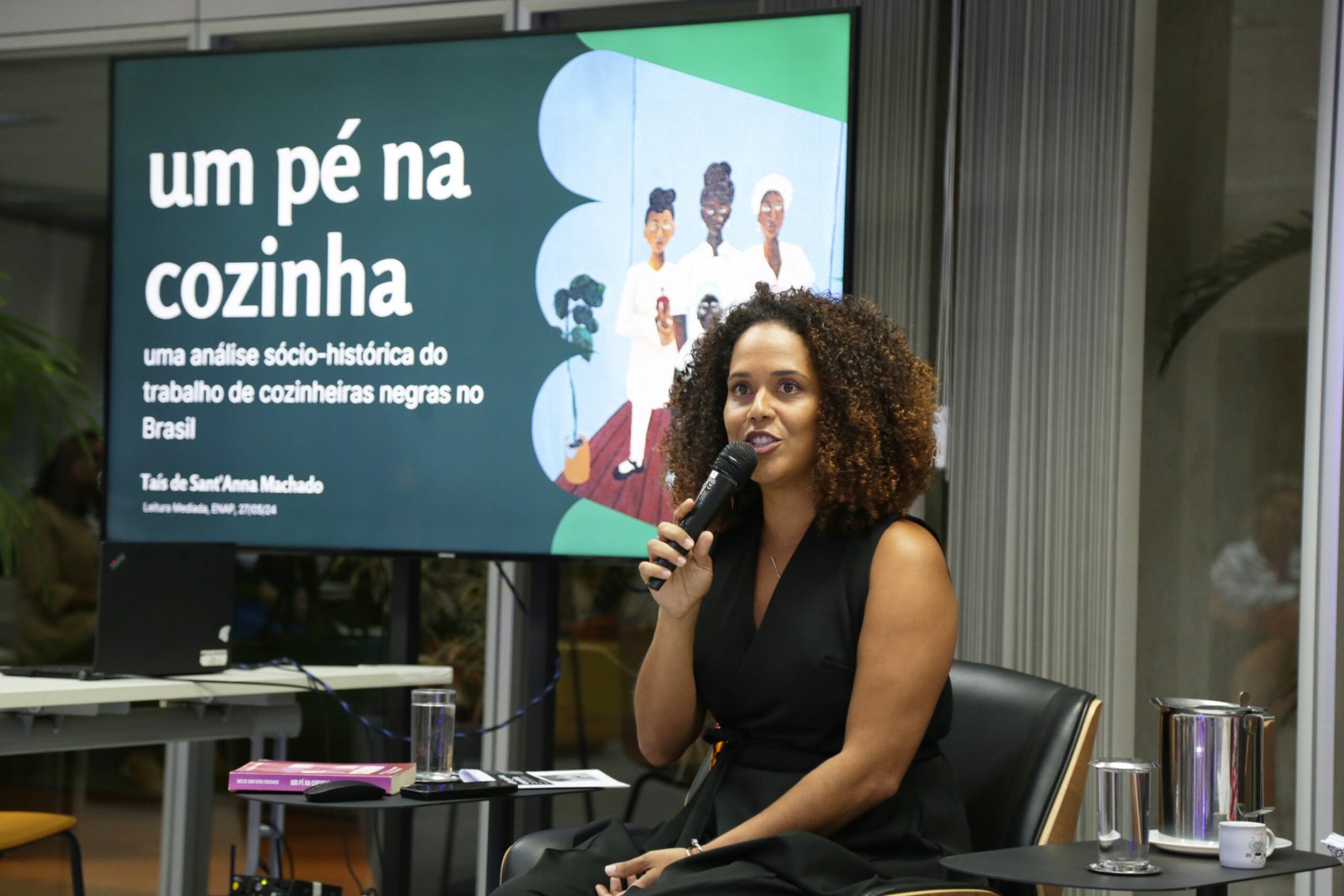 Decolonizar à beira do fogão